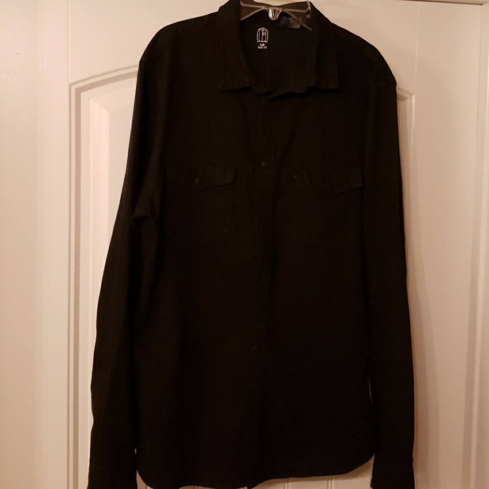 H&M - Men's Denim Button Down sz medium